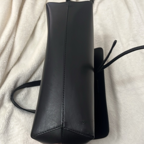 Mansur Gavriel Lady bag in black leather red interiorr Shoulder Bags